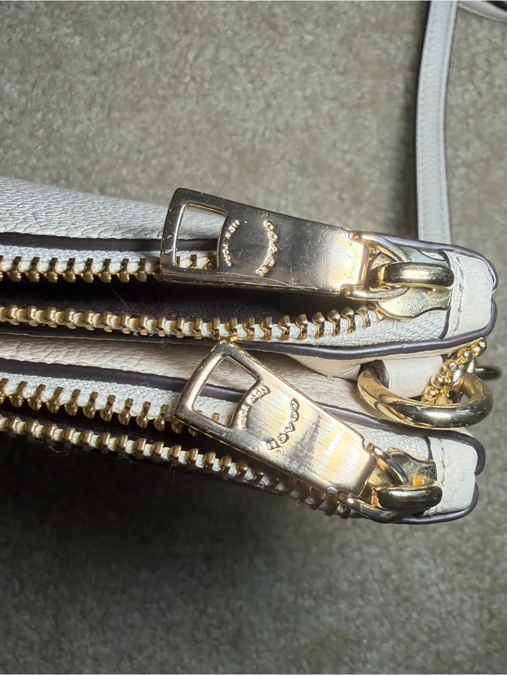 Coach Pebble Leather Lyla Crossbody Shoulder Purse Bag Clutch White F38173